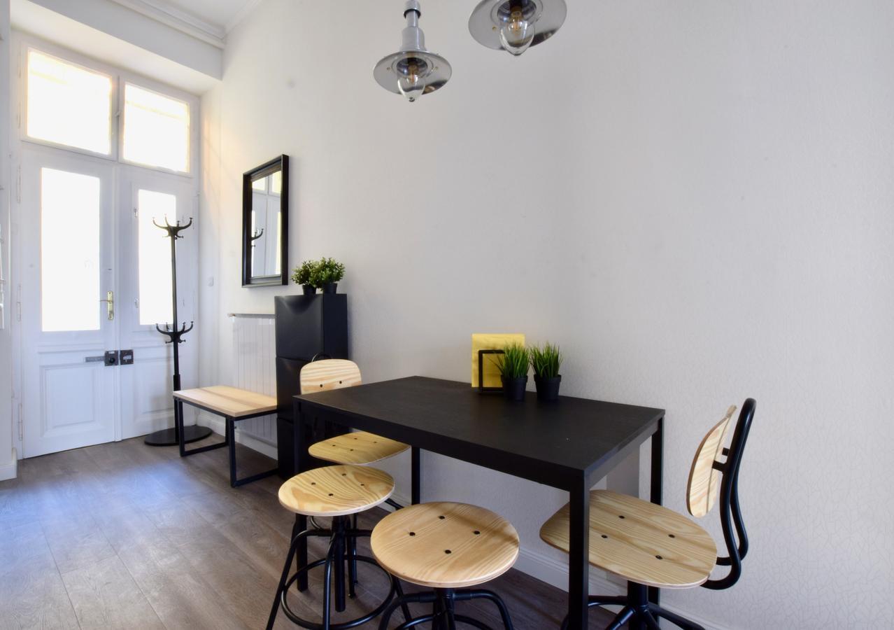 Standard Apartment By Hi5 - Dessewffy 39 Budapest Exteriör bild