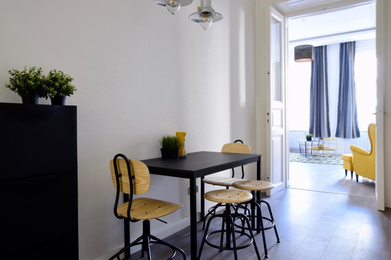 Standard Apartment By Hi5 - Dessewffy 39 Budapest Exteriör bild