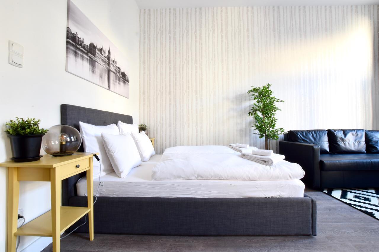 Standard Apartment By Hi5 - Dessewffy 39 Budapest Exteriör bild